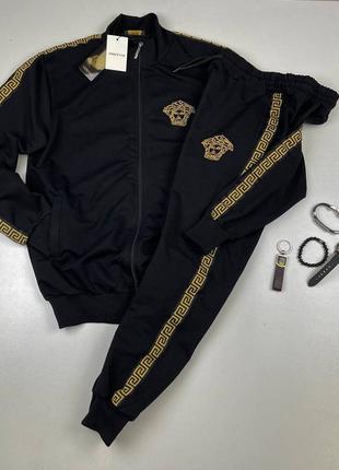 Спортивний костюм в стилі versace