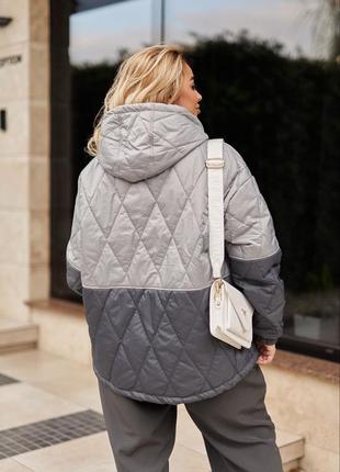 Жіноча стьобна осіння куртка великі розміри