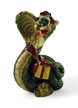 Статуетка кобра-змія з подарунком (9х6х4,5 см)