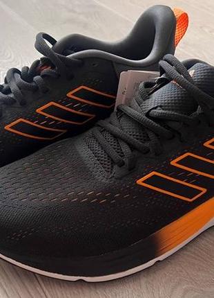 Кроссовки новые adidas