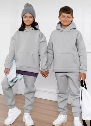 Теплий спортивний костюм на дівчинку