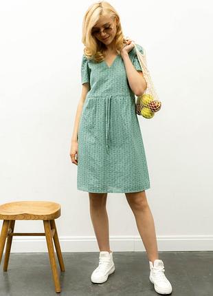 Оливкова сукня з прошви