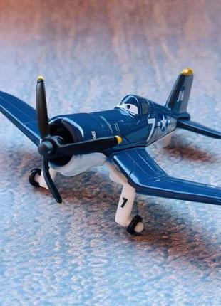 Літачки: шкіпер(planes: skipper). літак "шкіпер райлі" з мультфільму "літачки