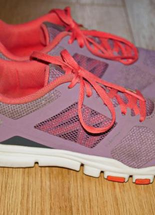 Кросівки reebok. розмір 37, устілка 24,5 см