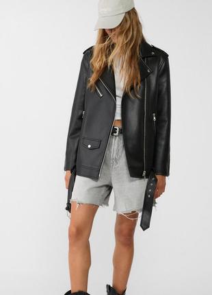 Кожанка stradivarius