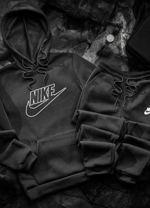 Nike/спортивний костюм осінь/зима
