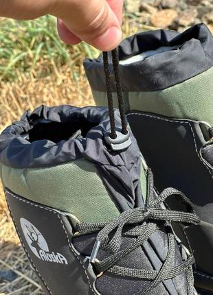 Водонепроникні гумові чоботи