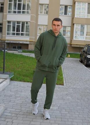 Чоловічій базовий весняний спортивний костюм вільного крою