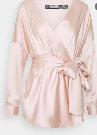 Очень нежная нюдовая блуза missguided,йдет на запах