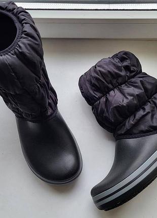 Бомбезно -ідеальний варіант на дощову холодну осінь  crocs