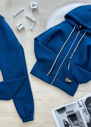 Крутой теплый костюм