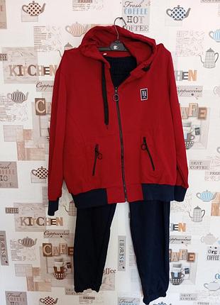 Спортивнй костюм