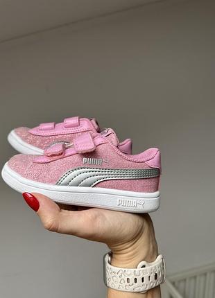 Дитячі рожеві кросівки puma з блискітками