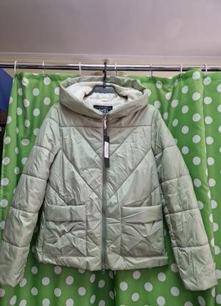 Распродажа стильная демисезонная молодежная куртка