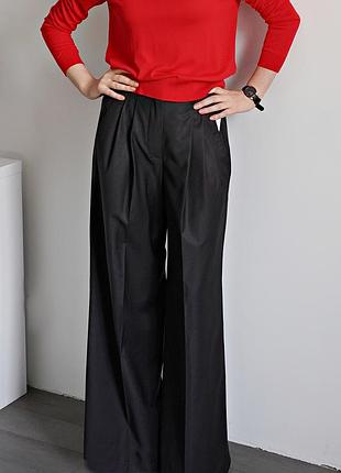 Брюки  из  шерсти с защипами  в  стиле  минимализма  zara