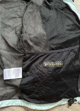 Курточка jack wolfskin 4
