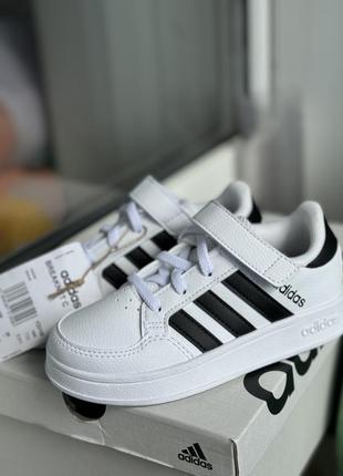 Кроссовки adidas
