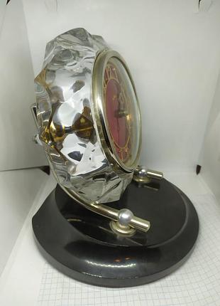 Настольные часы маяк с стекле. на ходу