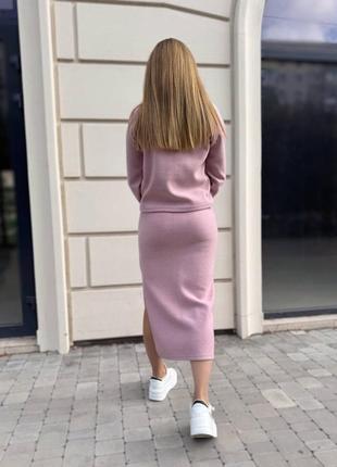 Жіночий костюм9 фото