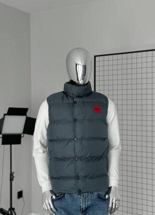 Новинка мужская жилетка hugo boss