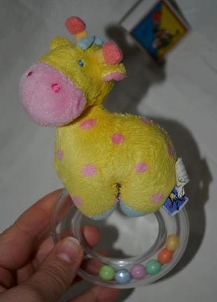Фирменная игрушка погремушка кольцо жирафик