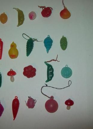 Ялинкові іграшки малютка пластмаса срср