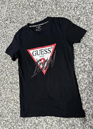 Футболка guess