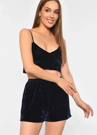 Велюровая пижама-двойка / топ на бретелях и шорты