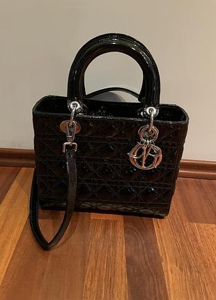 Кожаная сумка dior