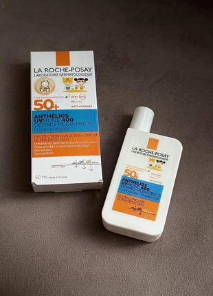 Сонцезахисний легкий флюїд для чутливої та схильної до подразнень spf50+ la roche-posay anthelios uv mune 400 fluid