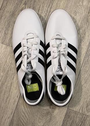 Новые кроссовки Heartless adidas neo