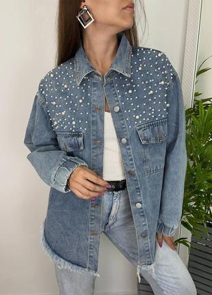 Джинсовки-рубашки, декорированы жемчугом и блестящими камушками 😍♥️запрашивайте наличие перед заказом!❤️