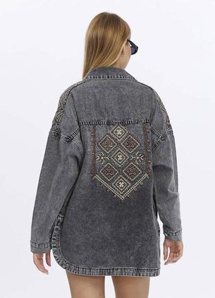 Джинсовая куртка