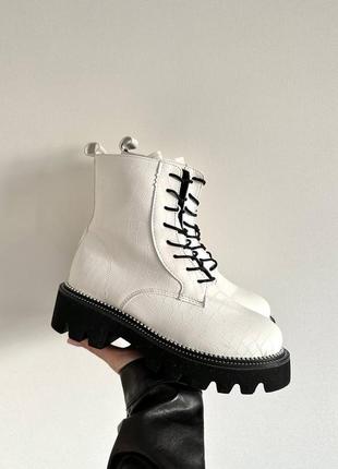 Ботинки boots python white кожаные