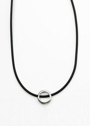 Срібне кольє на каучуковому шнурку, розмір 38 см x 0,15 см, вага: 2.1 г