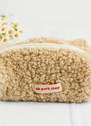 Плюшевая косметичка в двух цветах