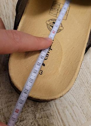 Биркенштоки биркеншток кожаные тапочки тапочки шлепанцы camprella кожаные 43 размер 28 см