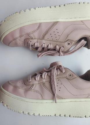 Кроссовки 32 р. zara