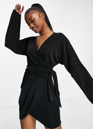 Черное облегающее платье с объемными рукавами и вырезом asos design