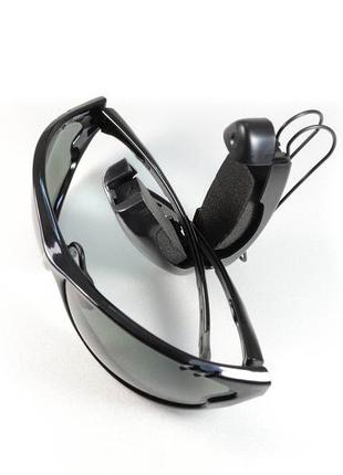 Жук, (кріплення для окулярів в автомобіль)