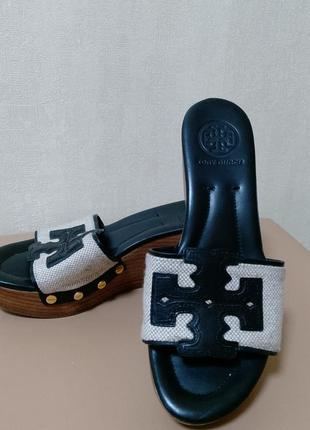 Шлепанцы сабо tory burch.