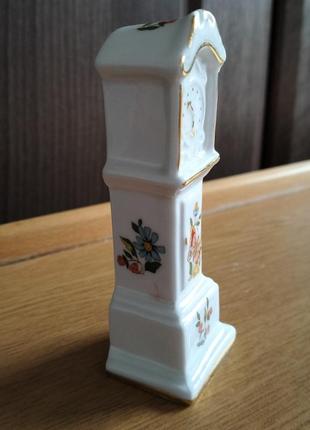 Колекційна , вінтажна фарфорова статуетка