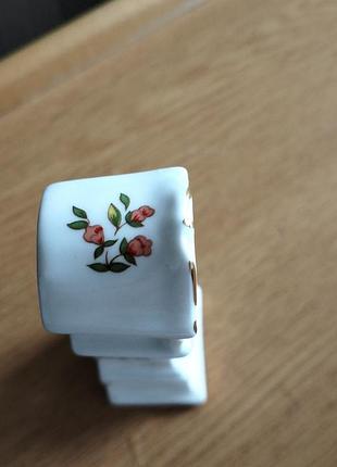 Колекційна , вінтажна фарфорова статуетка