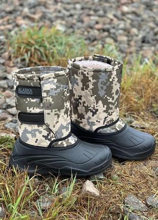 Теплые водонепроницаемые резиновые сапоги на липучке "аляска" пиксель. резиновые сапоги утепленные