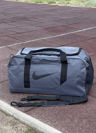 Сіра спортивна сумка для залу найк, спортивна сумка для тренувань nike