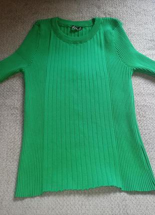 Футболка жіноча