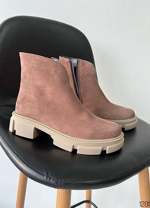 Женские ботинки