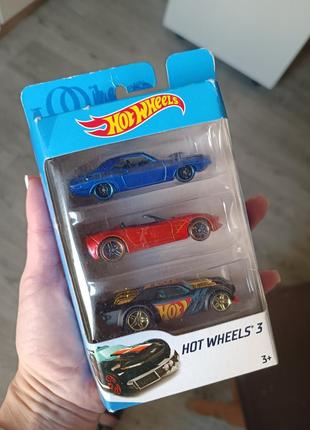 Hot wheels набір три машинки