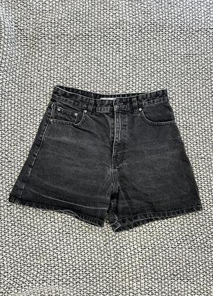 Крутые шорты от pull and bear