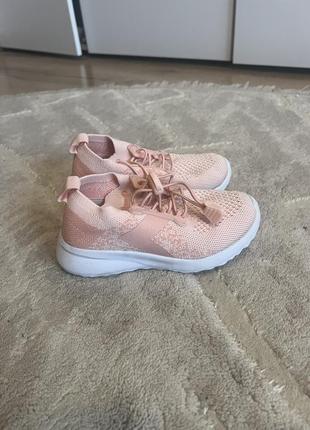 Кроссовки легкие 27 размер